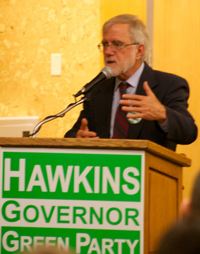 Green Party Gubernatorial Candidate Howie Hawkins speaks to students during the Economics Department Gubernatorial Speaker Series.